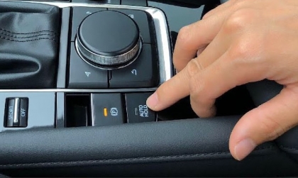 Xe Mazda3 kêu lục cục sau khi nhả phanh tay là vấn đề gì?